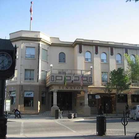 ססקאטון Hotel Senator מראה חיצוני תמונה