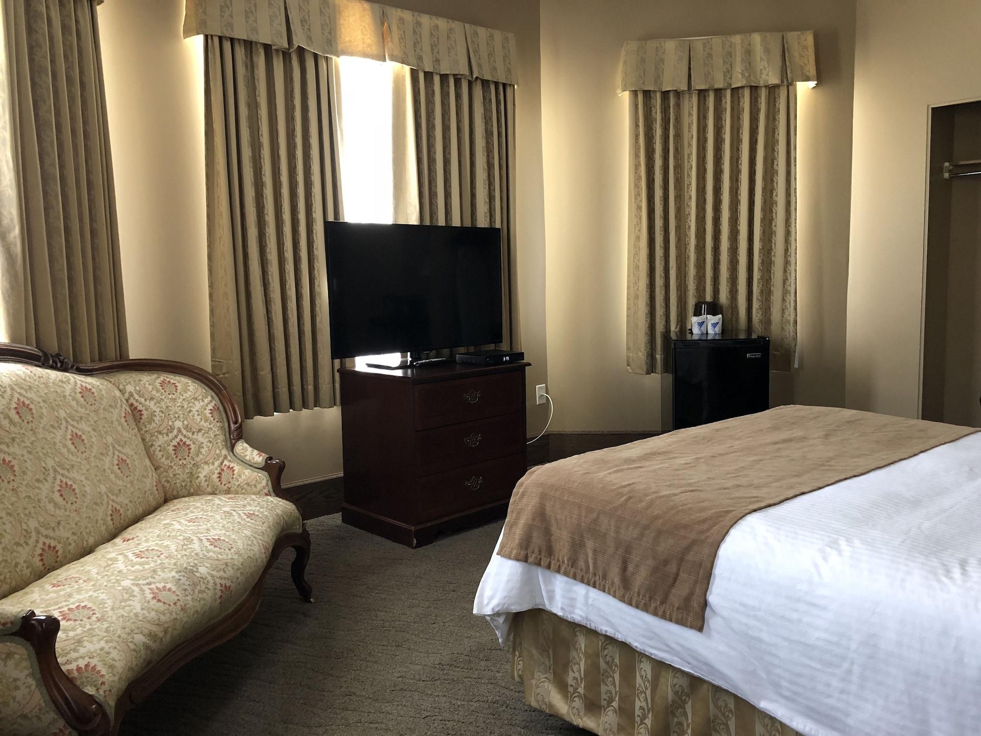 ססקאטון Hotel Senator מראה חיצוני תמונה